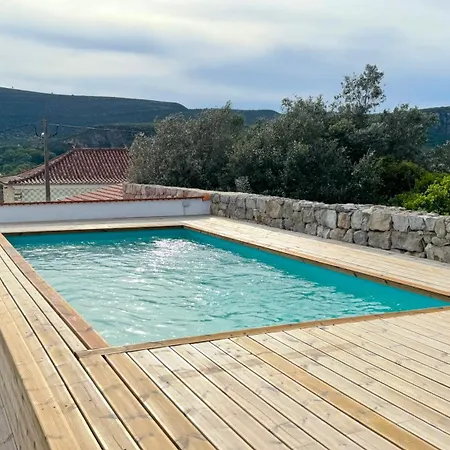 Casa De Alcaria (Leiria)