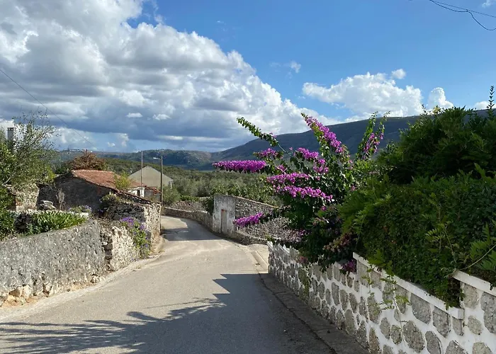 Casa De Dom wakacyjny Alcaria (Leiria)